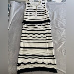 House of Harlow 1960 Black and White Textured Skirt Set